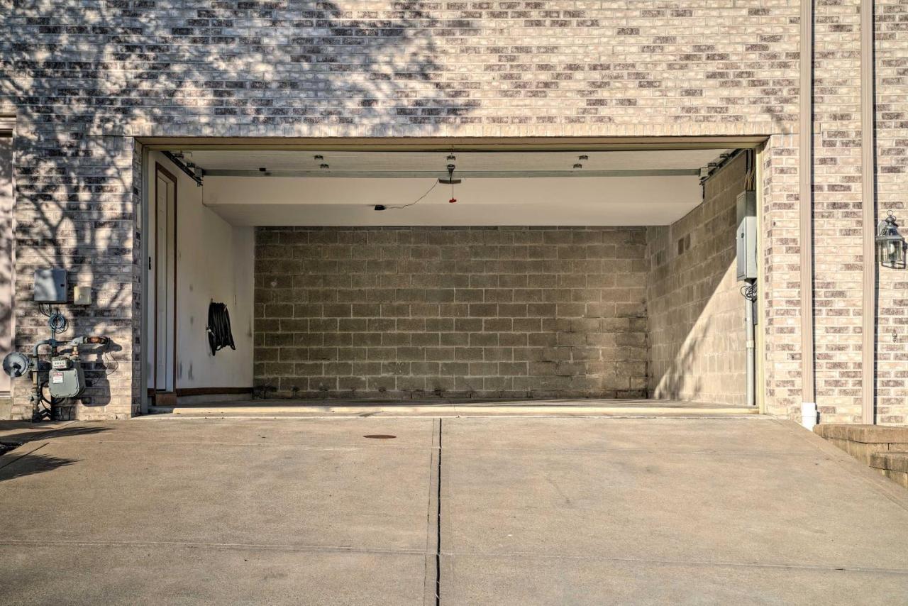Holiday home Family-friendly Townhome 16 Mi To Pittsburgh!