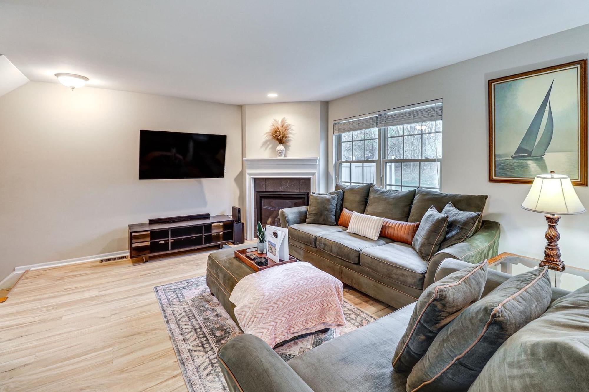 Holiday home Family-friendly Townhome 16 Mi To Pittsburgh! Monroeville